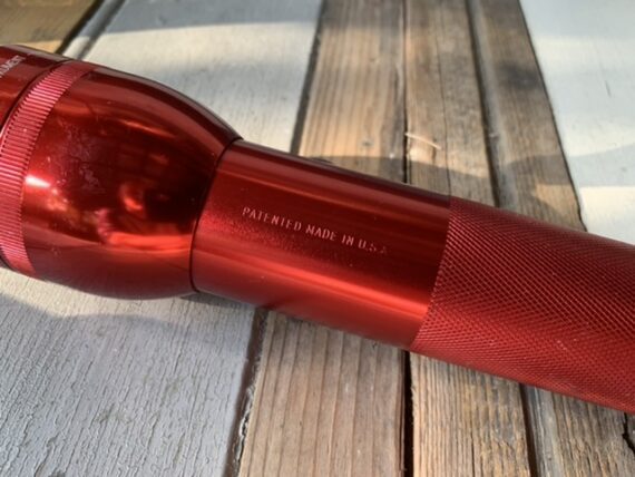 Maglite cherry red XL Flashlight 1990 USA - Image 3