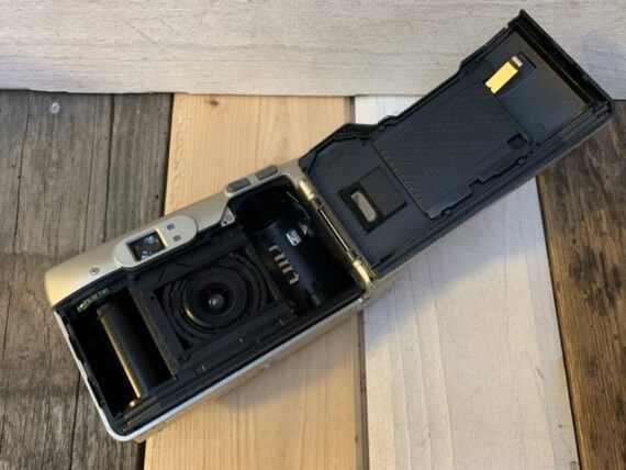 Nikon lite touch zoom 100W AF camera 35mm 2000 - Image 3