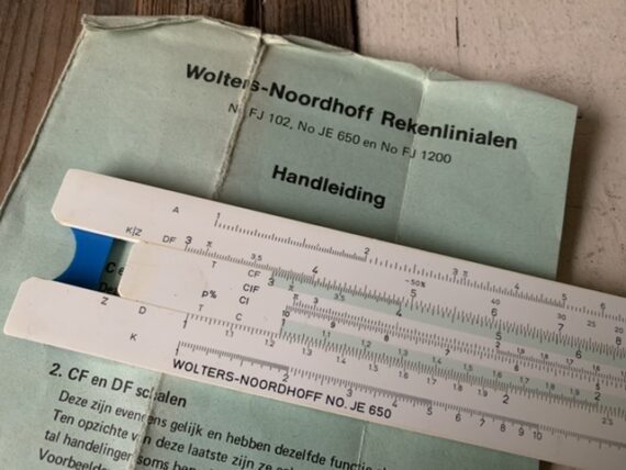 JE 650 WN slide rule case Germany 1970 Holland - Image 4