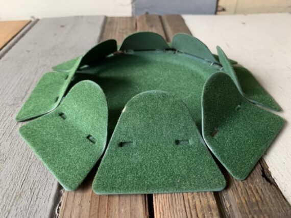 Metal putting cup golf sport practice item boxed 1970 England - Image 6