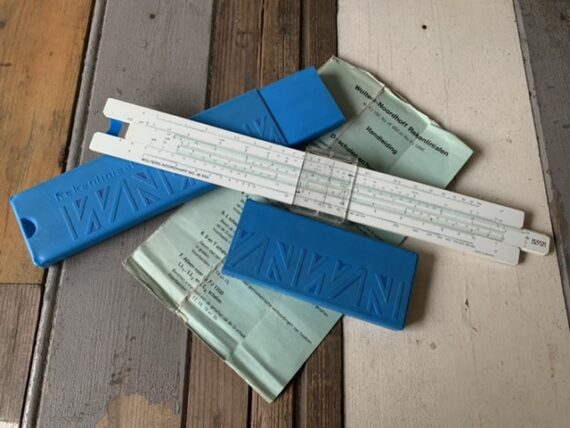 JE 650 WN slide rule case Germany 1970 Holland - Image 2