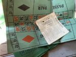 K&C bakelite roulette set wood box chips field 1950 England - Image 4