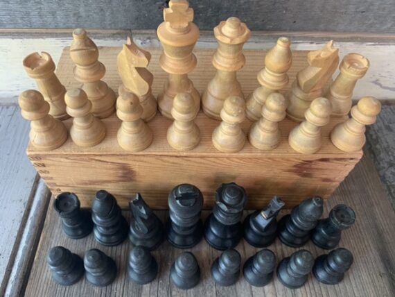 Chess set Staunton type K70 wood in box 1950 Netherlands - Image 3