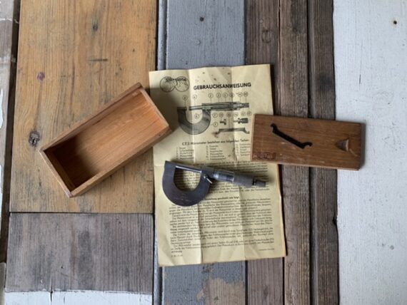 CEJ steel micro-meter in wooden case 1950 Sweden
