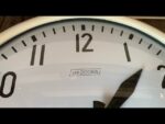 Van Doorn electric class room clock 1975, made in Holland - Dutch industrial design