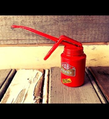 Oil squirt can Kabi Hobby red metal auto tool 1960 Denmark