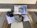 Grundig Squixx CDP 4300 portable CD player 1990 Germany