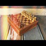 Travel set of wood magnetic chess with board case 1980