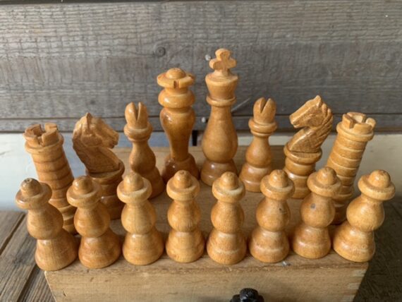 Chess set tournament size wood in box 1960 Belgium - Image 5