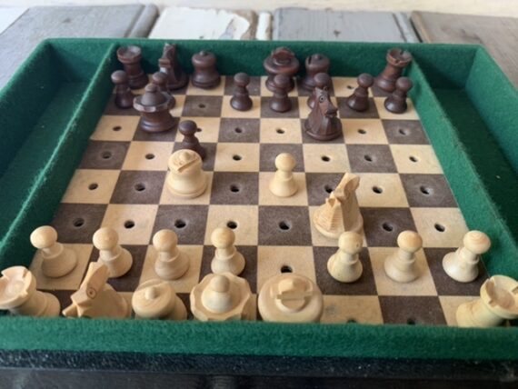 Travel chess set wood peg-in board leatherette case 1960 France - Image 4