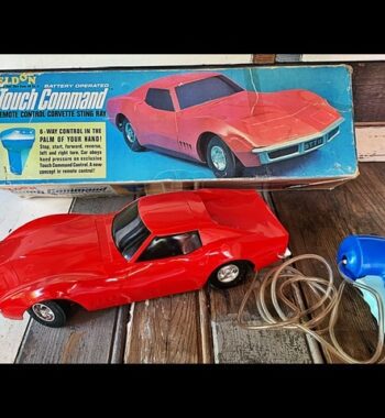 Eldon corvette stingray Touch Command RC car toy 1968 box Japan