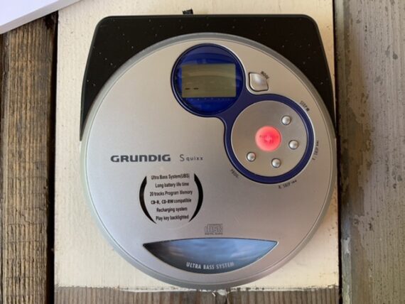 Grundig Squixx CDP 4300 portable CD player 1990 Germany - Image 2