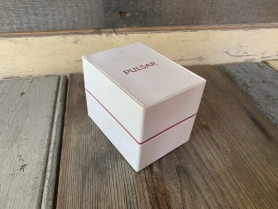 Pulsar mens dress LED watch box 1980 Japan - Image 3