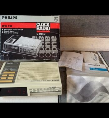 Philips D3040 LED clock radio alarm boxed 1980 Netherlands