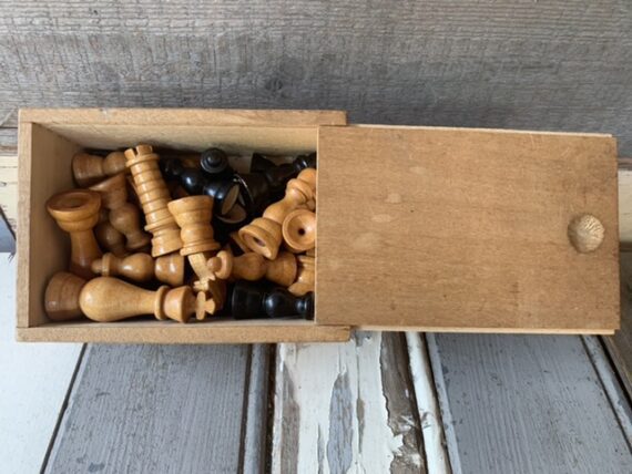 Chess set tournament size wood in box 1960 Belgium - Image 2