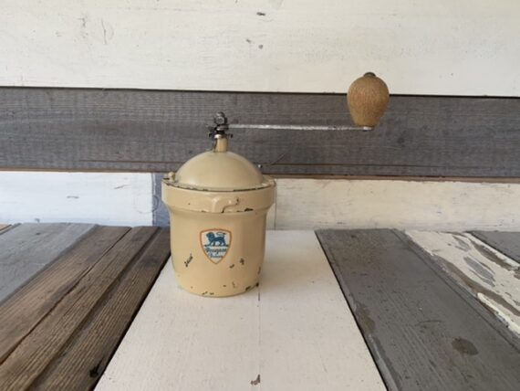 Peugeot G1 cream metal coffee grinder 1950 France - Image 2