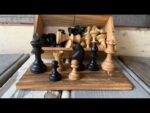 Chess set Staunton type smaller wood in box 1950 Netherlands