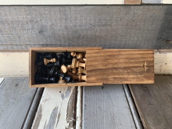 Chess set Staunton type smaller wood in box 1950 Netherlands - Image 2