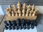 Chess set Staunton type smaller wood in box 1950 Netherlands