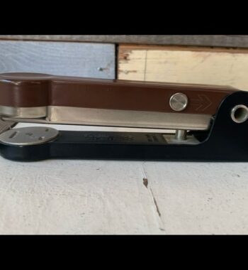 Folle 24 all metal Stapler by Henning Andreasen brown 1970 Denmark