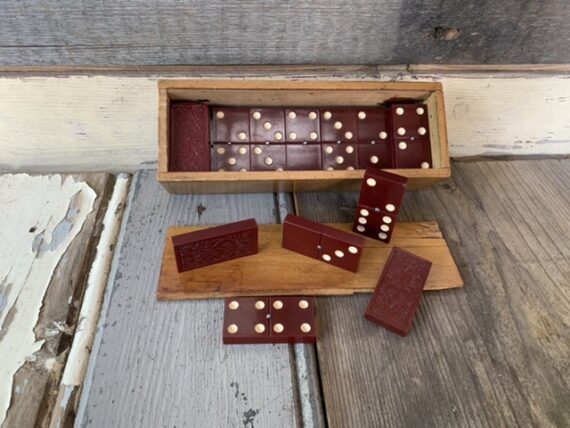 Double 6 Domino bakelite set handmade in box 1950 Holland