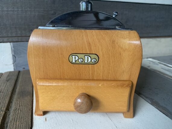 PeDe 420 high curved Dienes coffee grinder Holland 1960