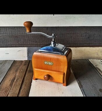 PeDe 420 high curved Dienes coffee grinder Holland 1960