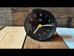 Braun 4748 AB5 Quartz alarm clock 1980 Germany - Vintage Man Braun 4748 AB5 Quartz alarm clock 1980 Germany - Vintage Man