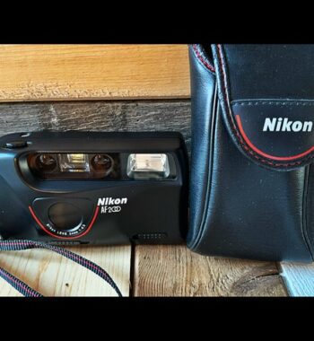 Nikon AF 200 camera in bag 35mm 1990 Japan