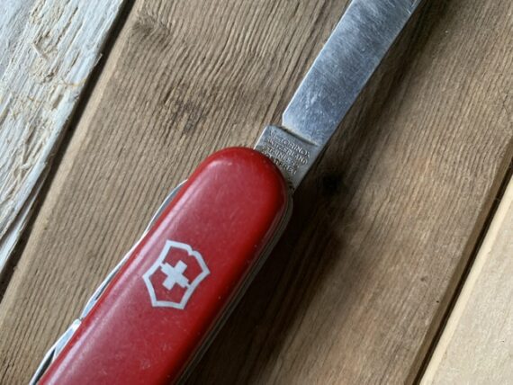 Victorinox mountaineer Maglite mini combo 1990 Switzerland USA - Image 6