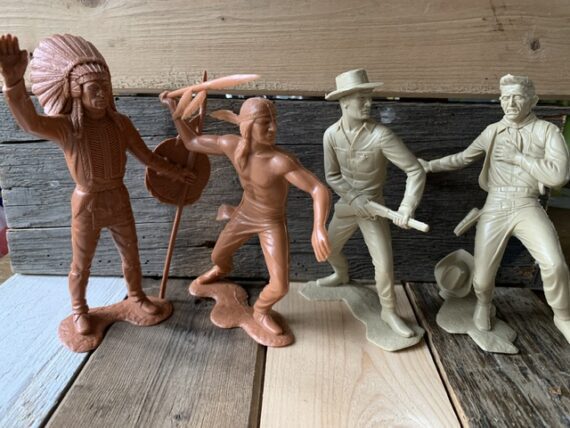 4x Large 6" 15 cm figures Indian Cowboy plastic 1960 Italy