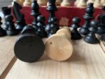 Chess set Staunton type smaller K62 wood in box 1940 Netherlands - Image 2