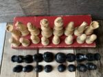 Chess set Staunton type smaller K62 wood in box 1940 Netherlands