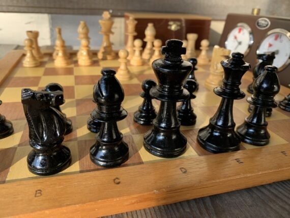 Set of chess pieces clock board Homas 1960 Netherlands - Image 2