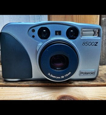 Polaroid 8500Z QD Quartz date 35mm camera 1990