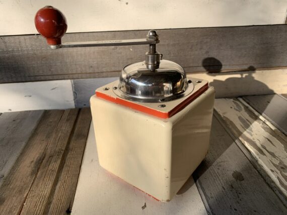 PeDe Dienes 619 square red white Coffee grinder Germany 1950 - Image 7
