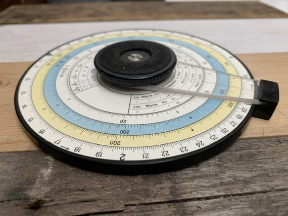 Loga Topo 6400A circular Surveyor slide rule in case 1950 Switzerland - Image 4