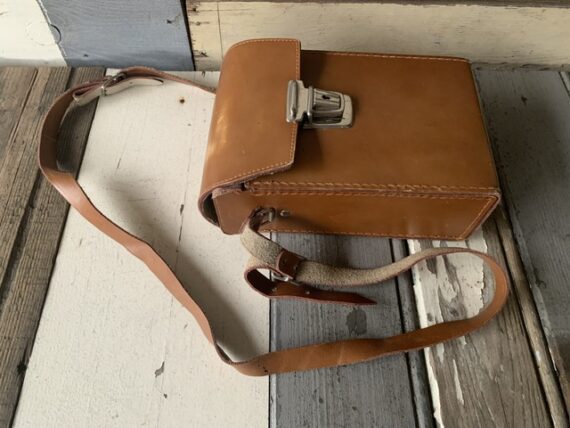 Polaroid SX-70 land camera Alpha bag design 1970 - Image 10