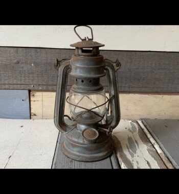 Kwang Hwa 245 hurricane oil lantern kerosine 1960 China