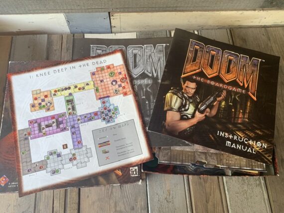 DOOM the Board Game tactical futuristic adventure by id software 2004 USA - Image 9