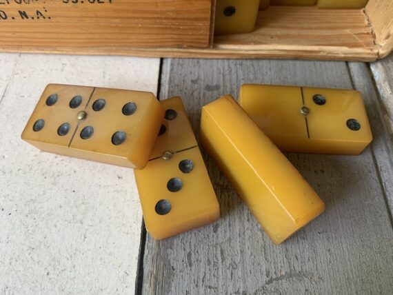 Double 6 Domino set butterscotch bakelite handmade in box 1960 Holland - Image 4
