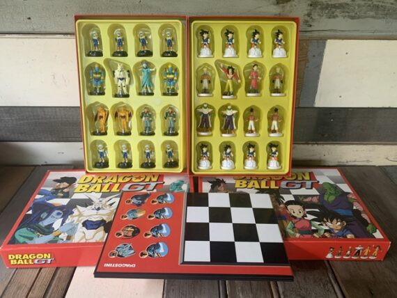 Set of Dragon Ball Z GT chess pieces DeAGOSTINI 2003 Germany