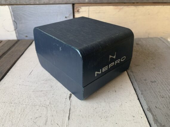 Nepro Quartz mens large watch box 1970 Switzerland