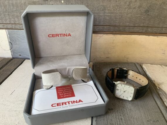 Certina unisex quartz watch 30mm steel box papers 1980 - Image 9