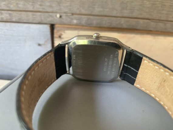 Certina unisex quartz watch 30mm steel box papers 1980 - Image 3