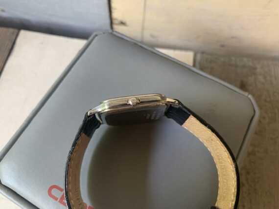 Certina unisex quartz watch 30mm steel box papers 1980 - Image 2