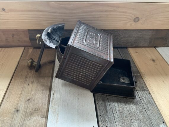 FB Tre Spade all metal coffee grinder 1930 Italy