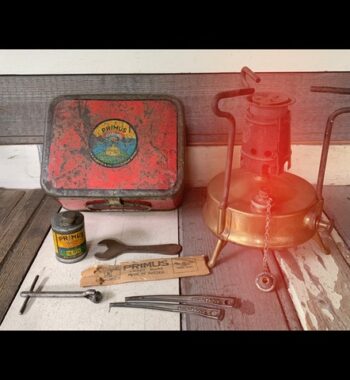 Primus 210 complete camping brass stove in tin with tools 1955 Sweden