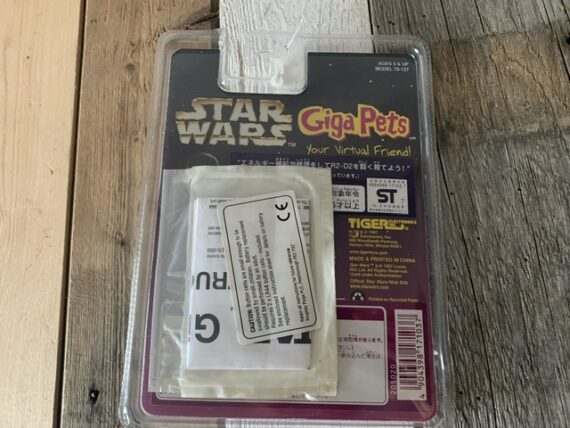 Star Wars R2D2 Hasbro virtual GiGa Pets 1997 Tiger USA - Image 8