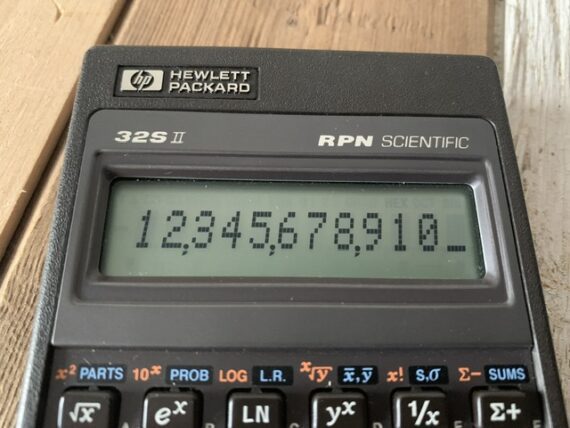 Hewlett Packard Calculator HP 32S II RPN Scientific desk 1987 USA